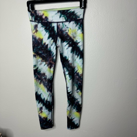 Athleta girl Chit Chat tight Legging Chroma Dye Cool Workout Running Gym - Picture 1 of 9